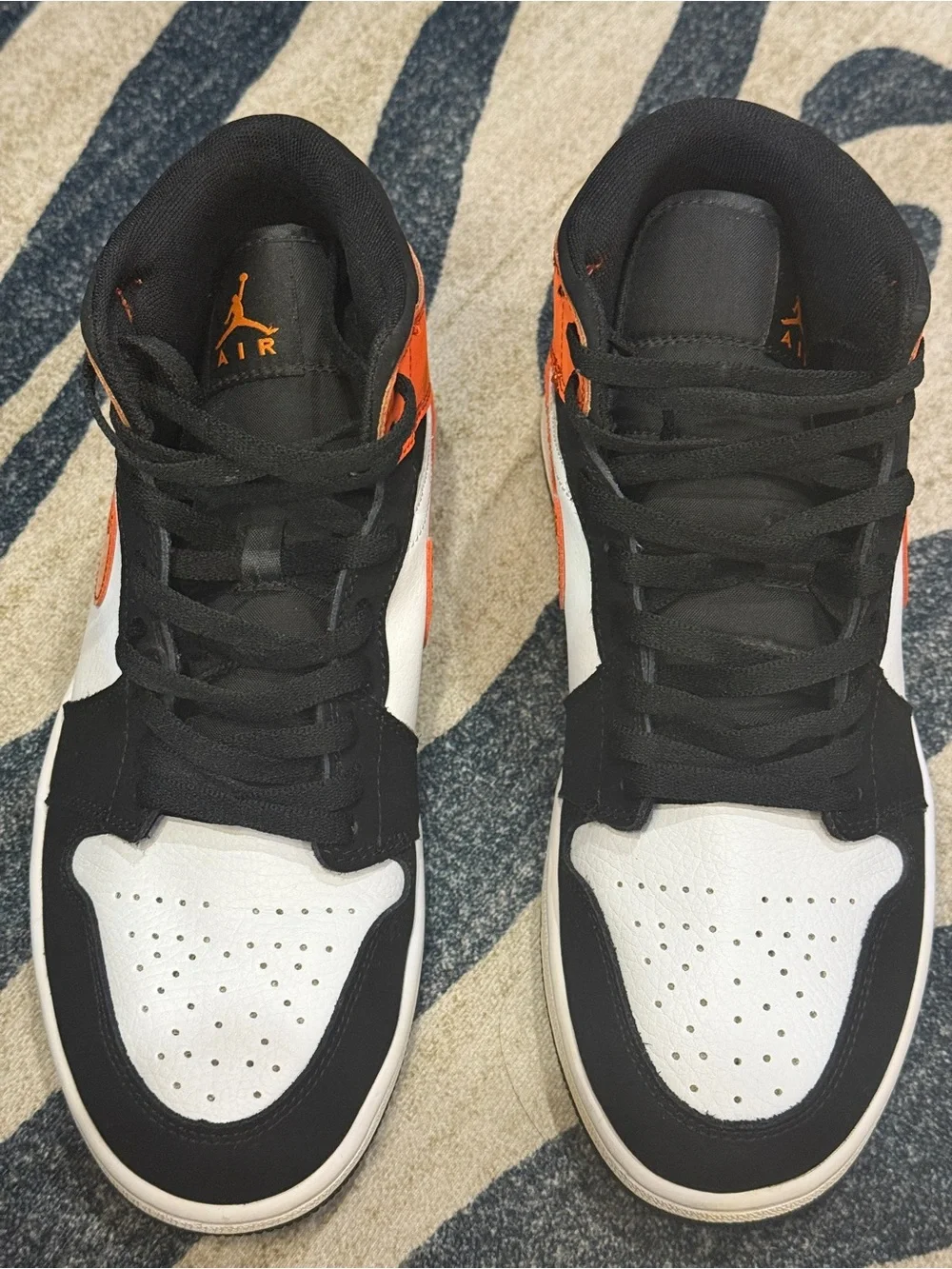 Air Jordan 1 Mid